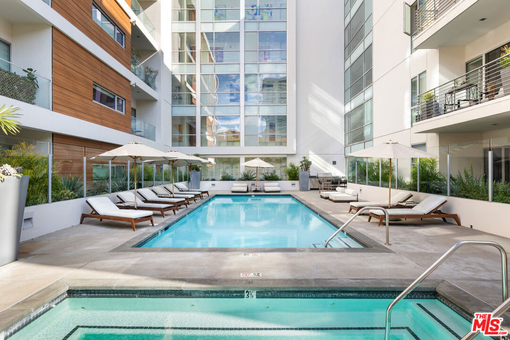 Hollywood Penthouse Condo