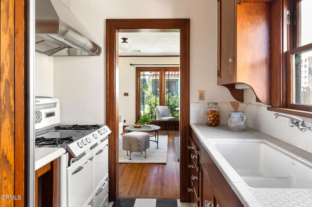 750 N North Edinburgh Avenue Avenue