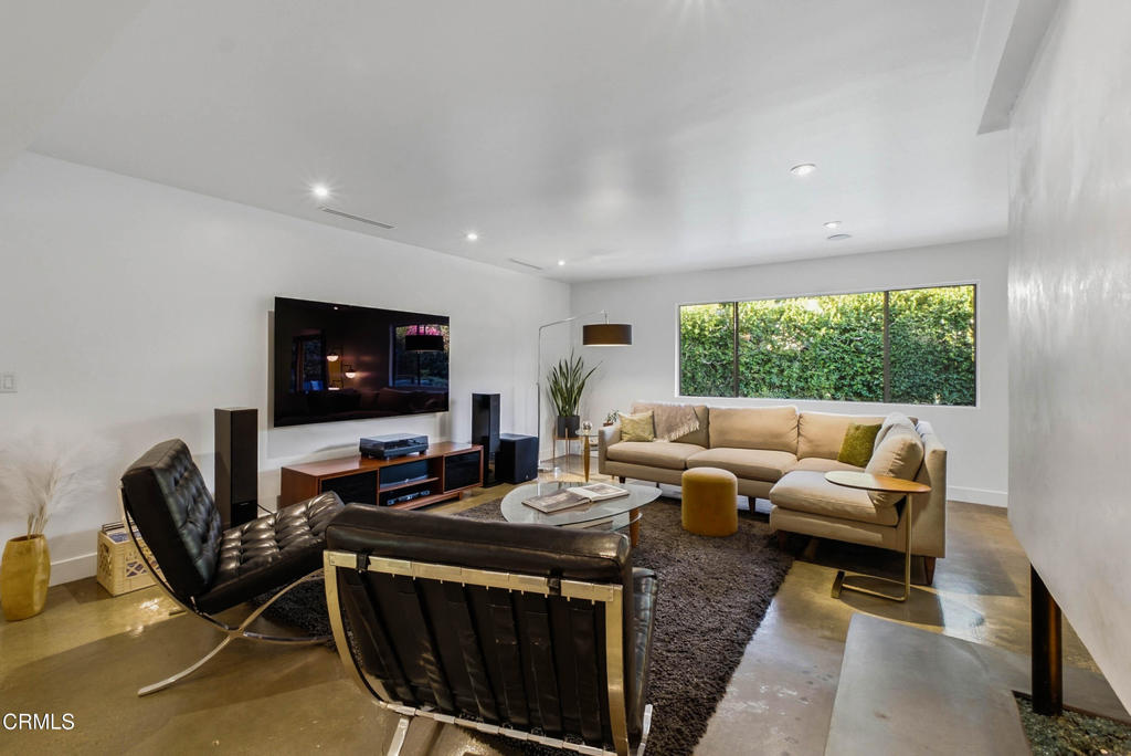 3616 E Chevy Chase Drive