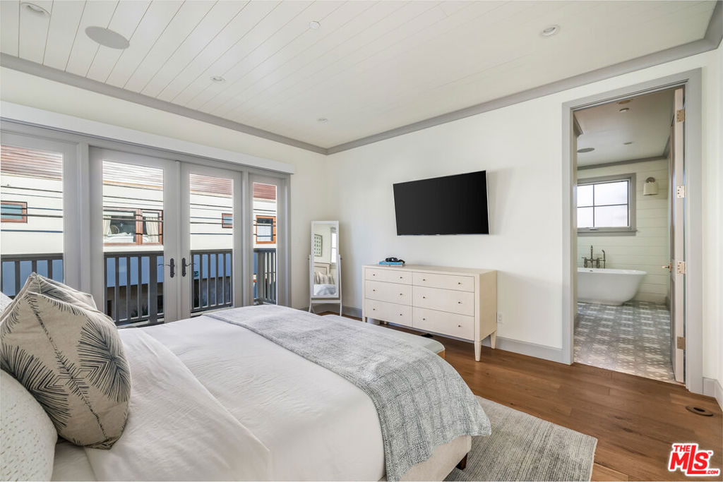 703 Bayview Drive