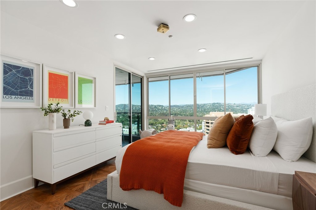 10490 Wilshire Boulevard 2704