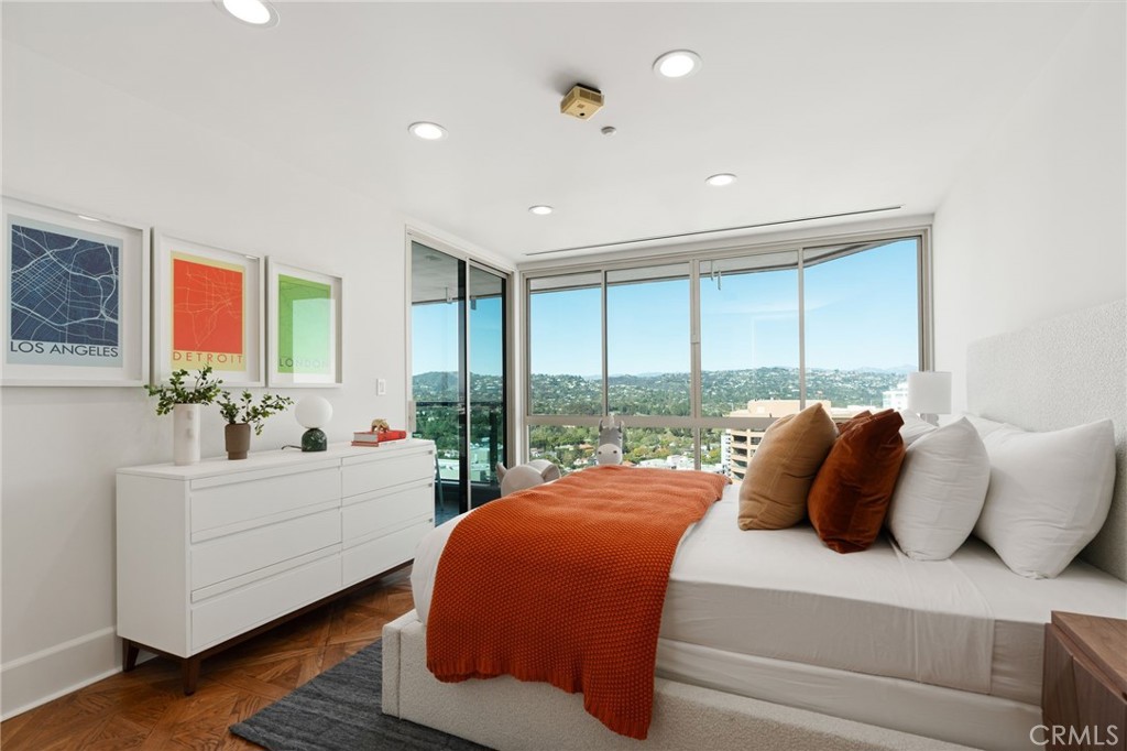 10490 Wilshire Boulevard 2704