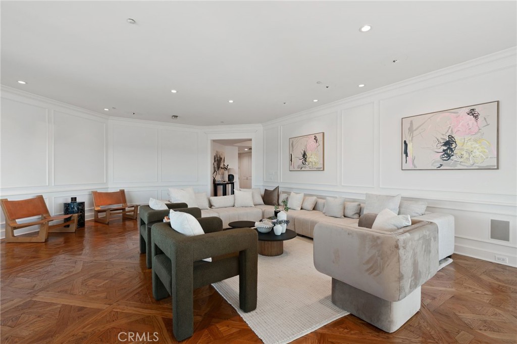 10490 Wilshire Boulevard 2704