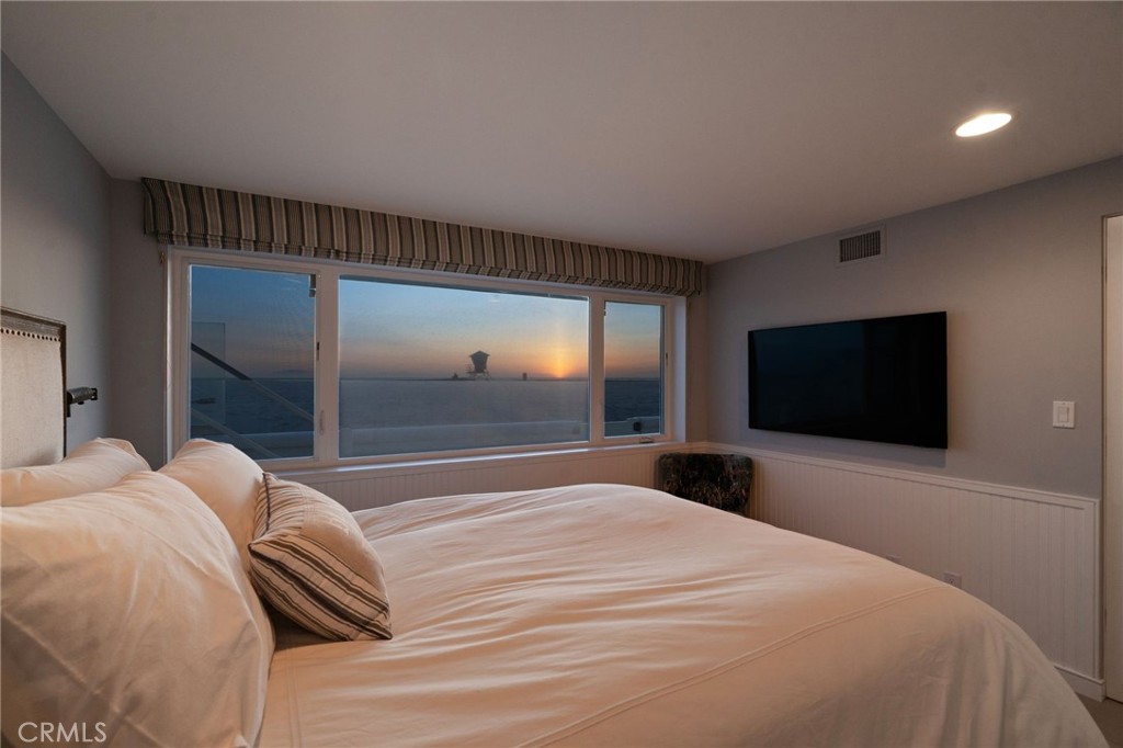 3557 Ocean Drive