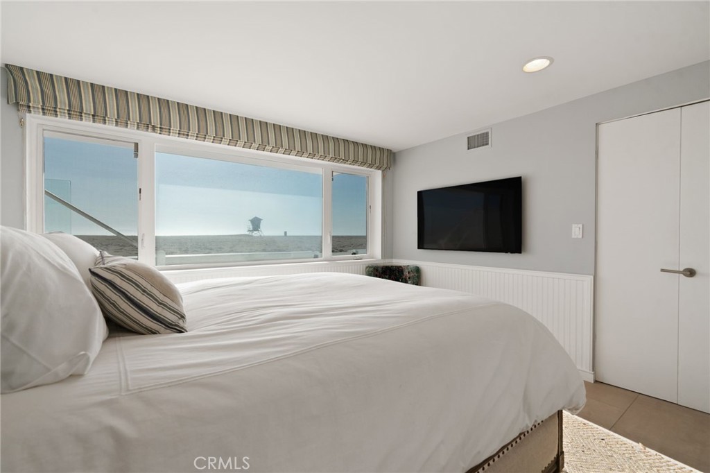 3557 Ocean Drive