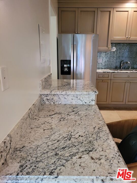 165 N SWALL DR Unit: 301