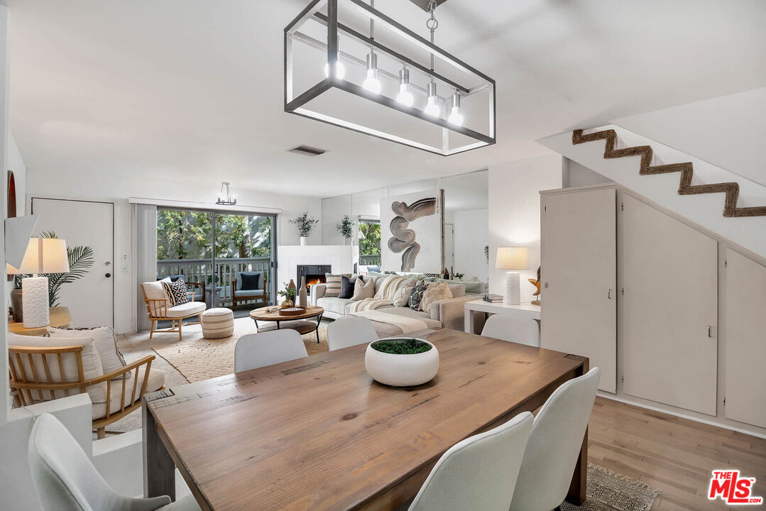 11650 Mayfield Ave Unit: 7