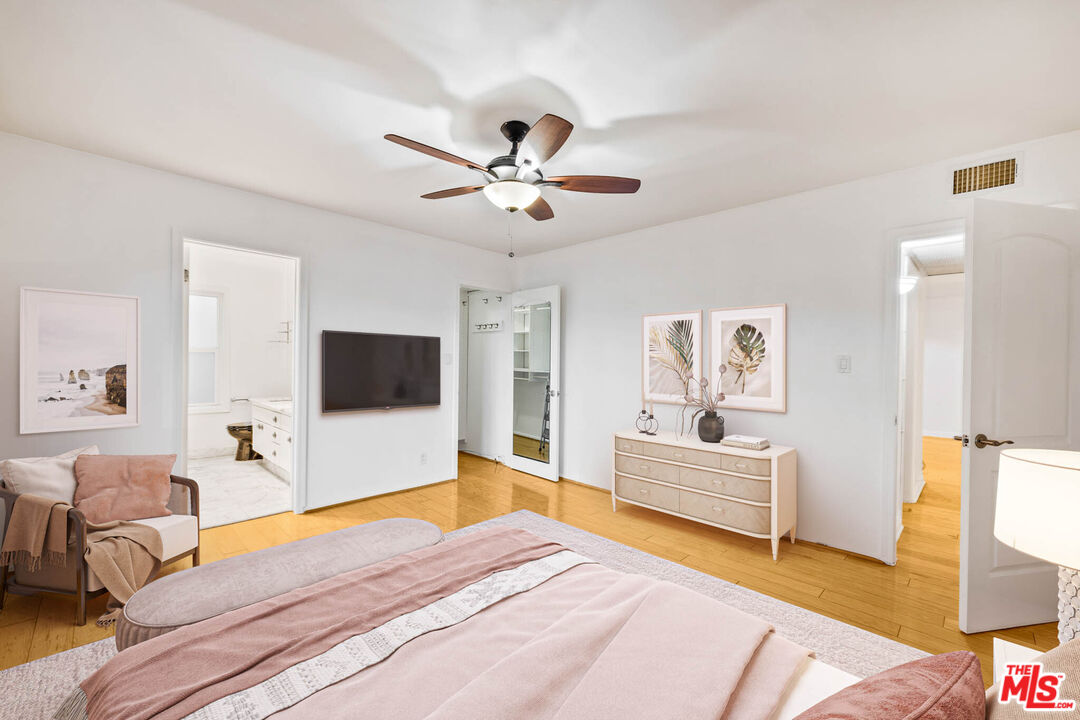 165 N Swall Dr Unit: 202