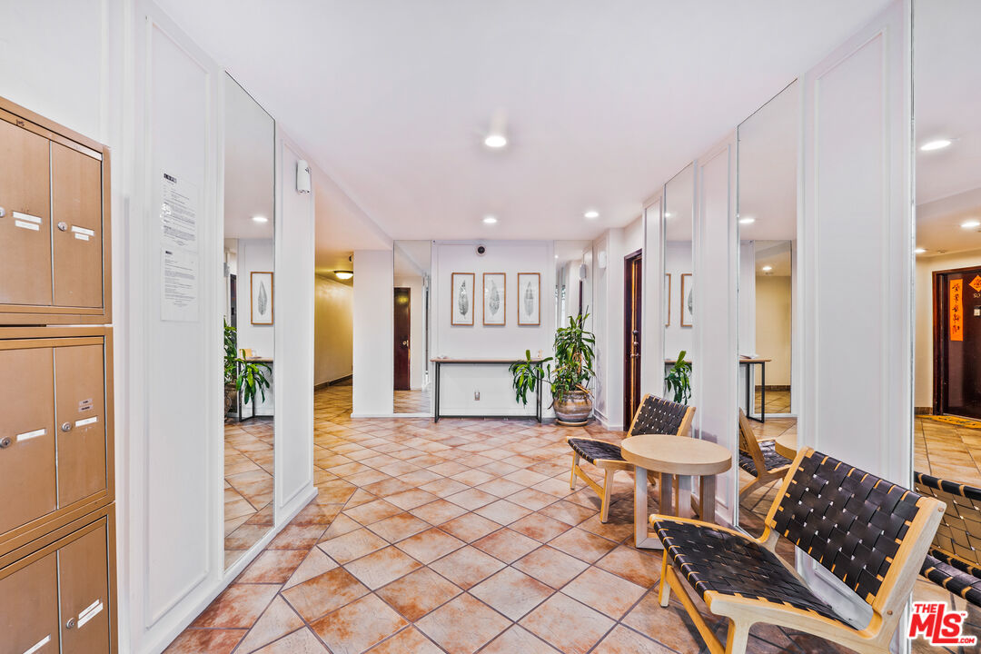 165 N Swall Dr Unit: 202