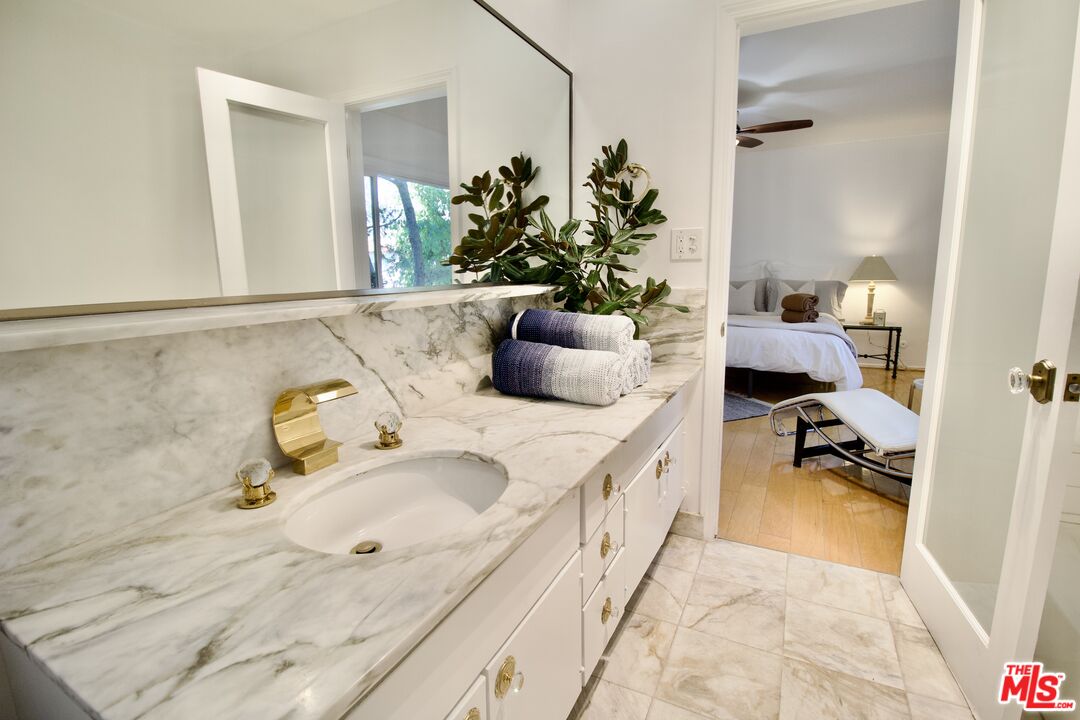 165 N Swall Dr Unit: 202
