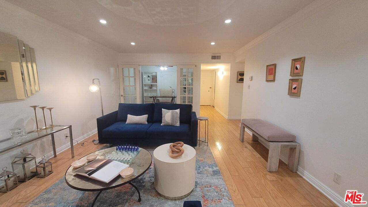 165 N Swall Dr Unit: 202