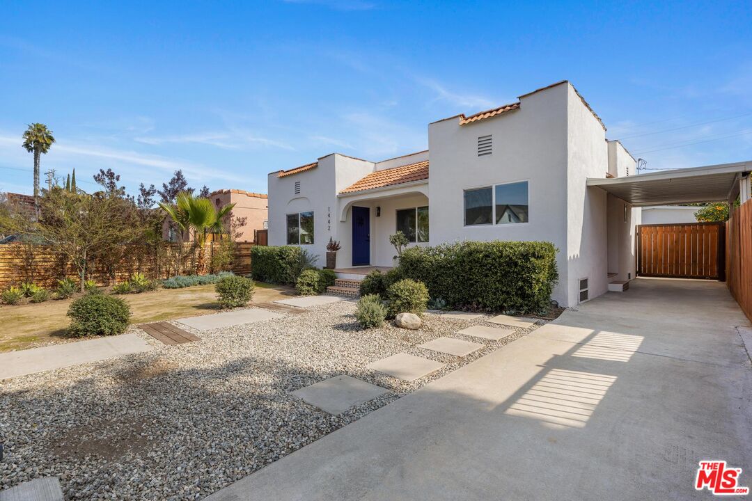1442 S Ridgeley Dr