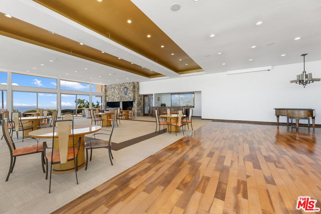 32646 Coastsite Dr Unit: 203