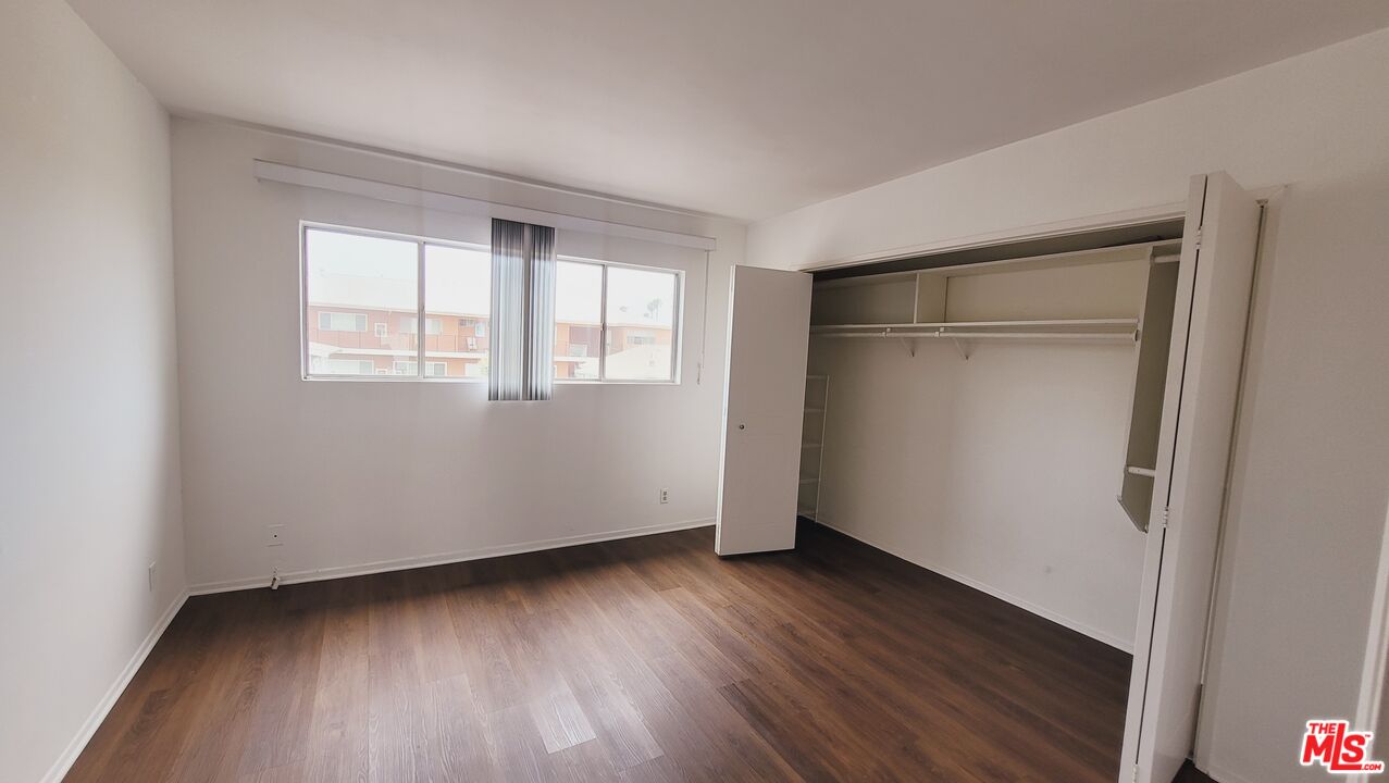 818 7th St Unit: 8