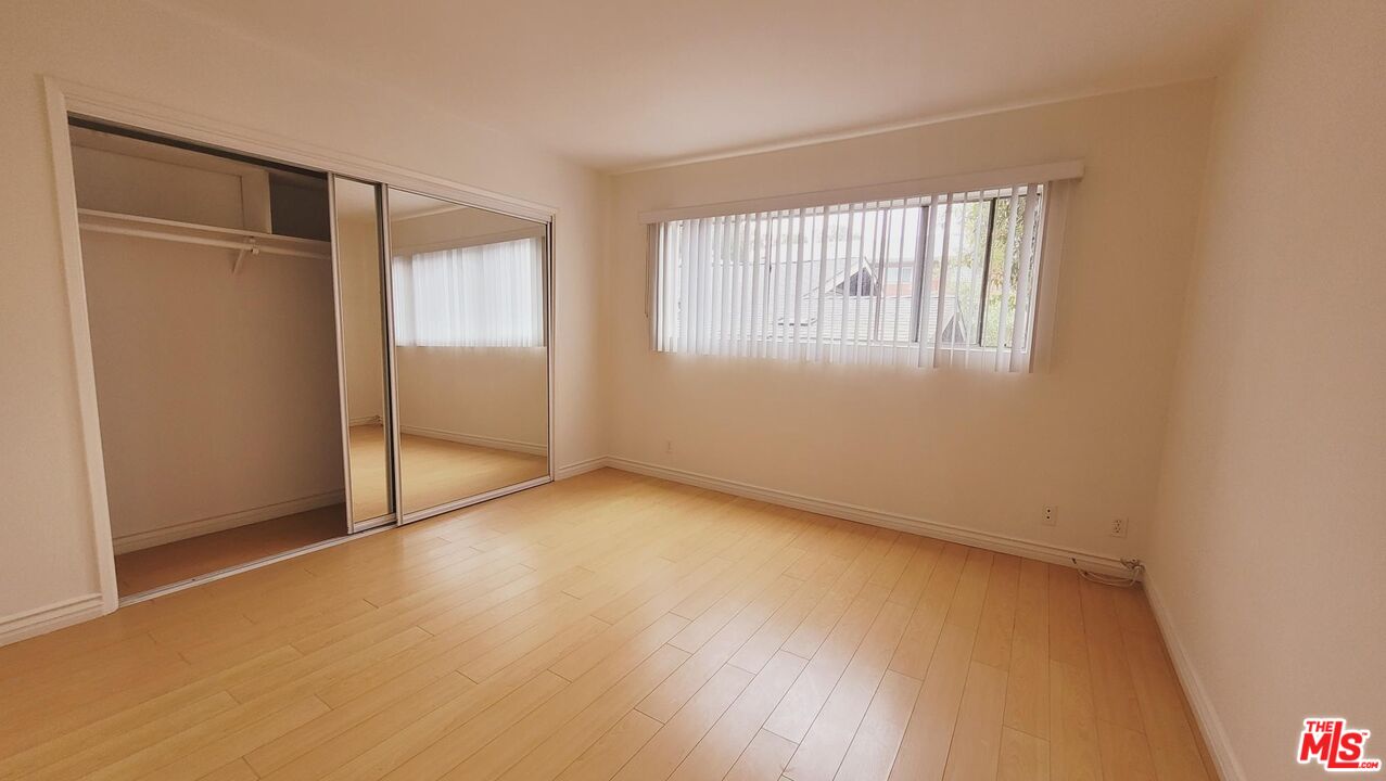 818 7th St Unit: 4