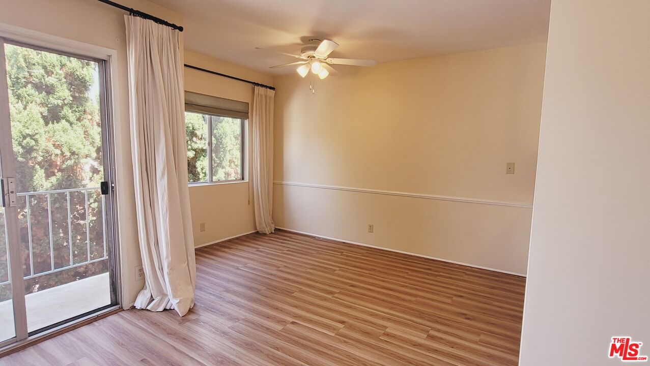 818 7th St Unit: 9