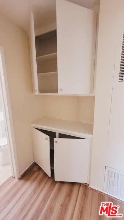 818 7th St Unit: 9