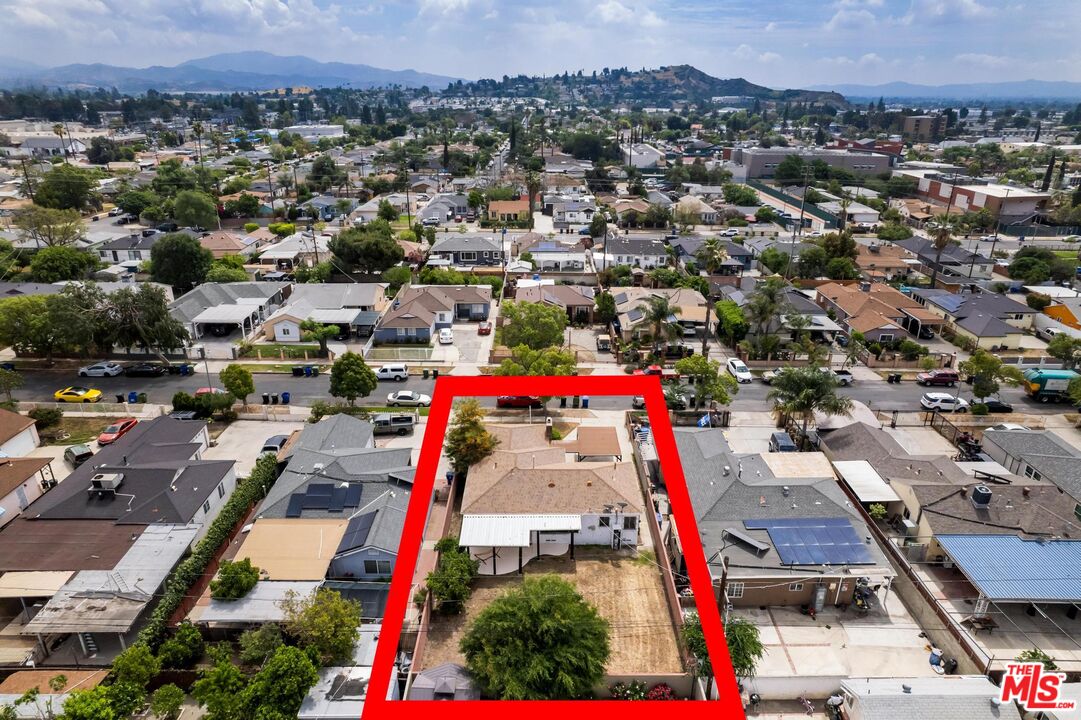 13063 Louvre St