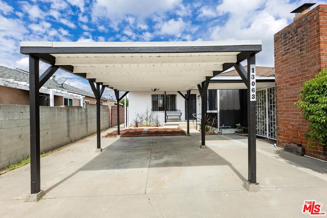13063 Louvre St