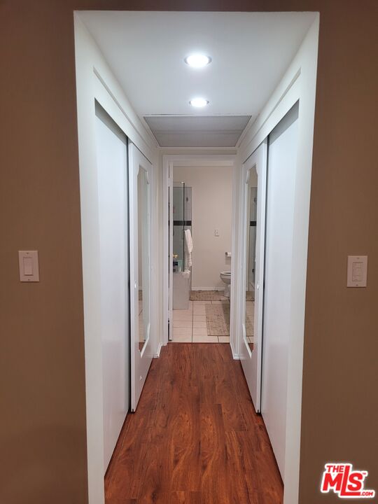 165 N SWALL DR Unit: 204