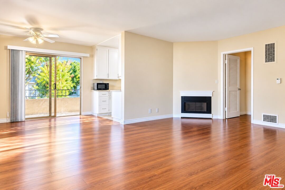 818 7th St Unit 1 Santa Monica CA