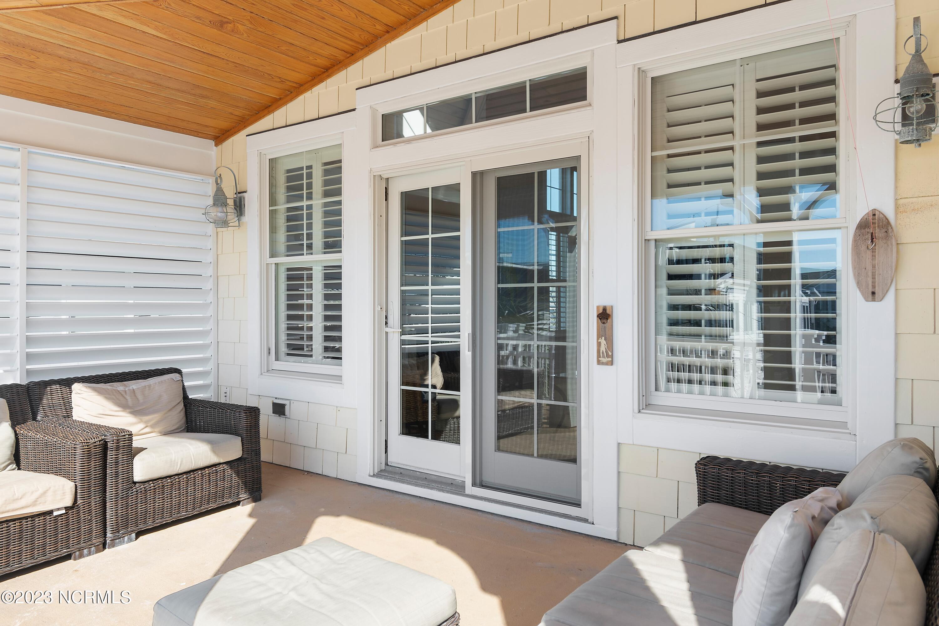 11 E Columbia Street Unit: Unit A