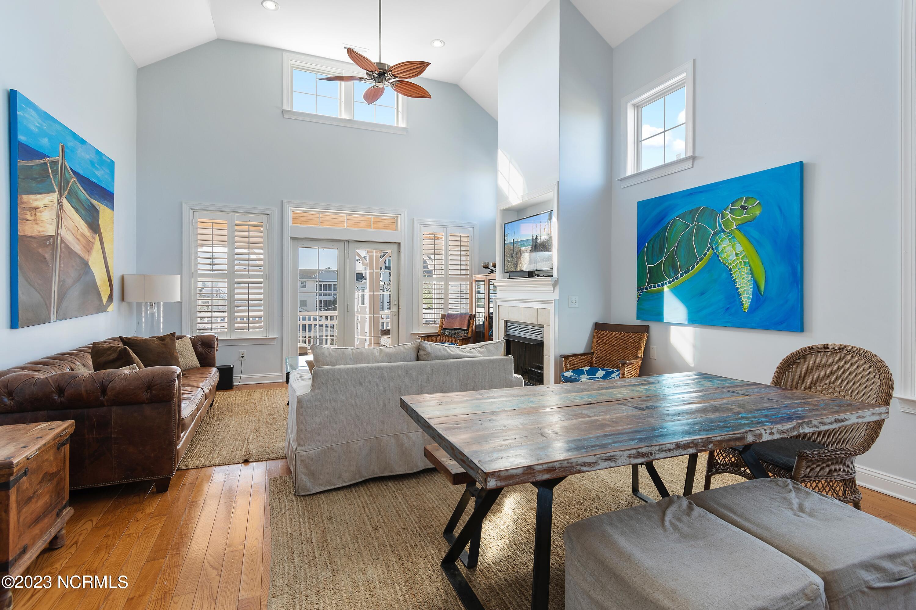 11 E Columbia Street Unit: Unit A