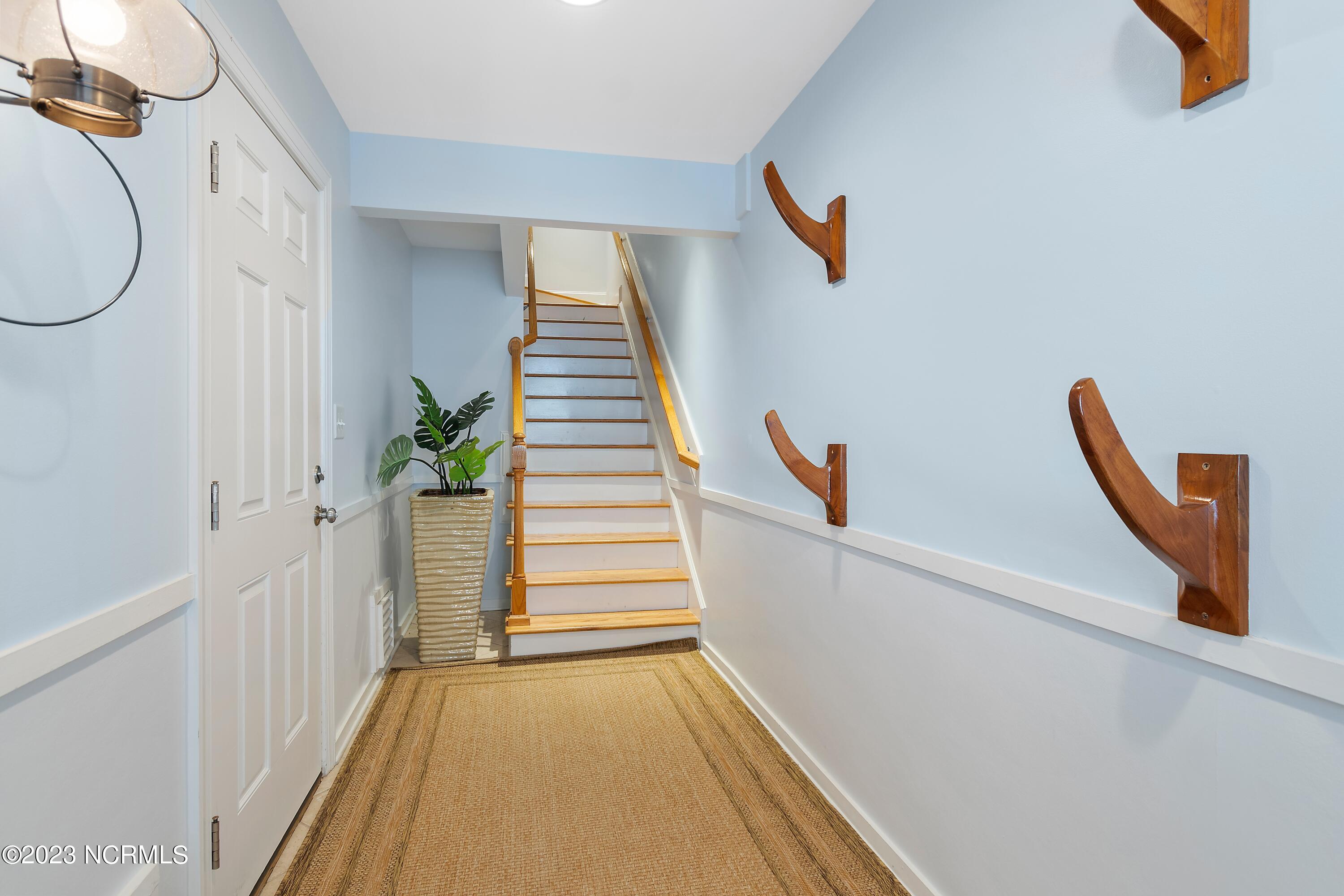 11 E Columbia Street Unit: Unit A