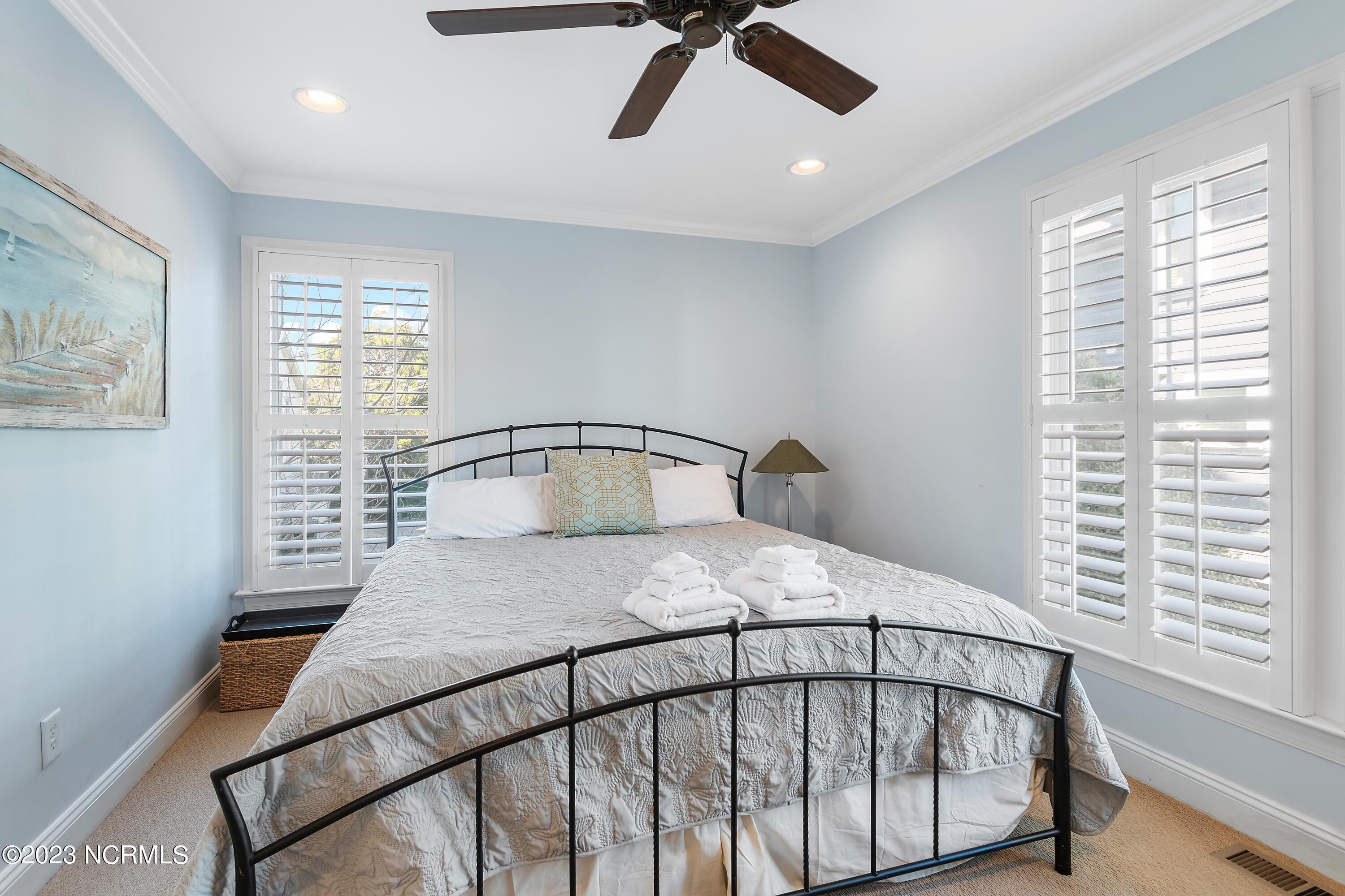 11 E Columbia Street Unit: Unit A