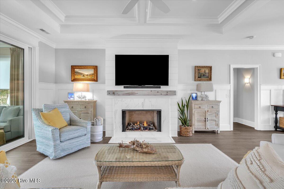 190 Gentle Breeze Court