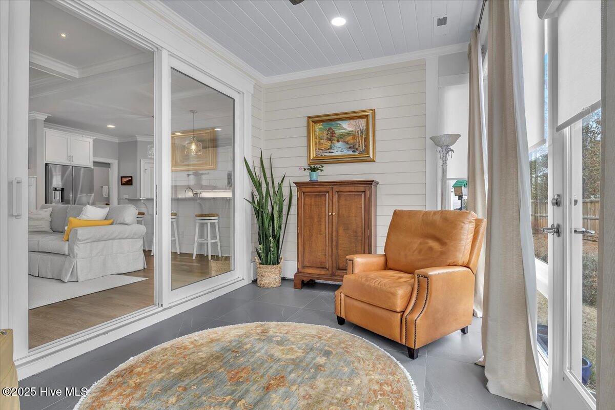 190 Gentle Breeze Court