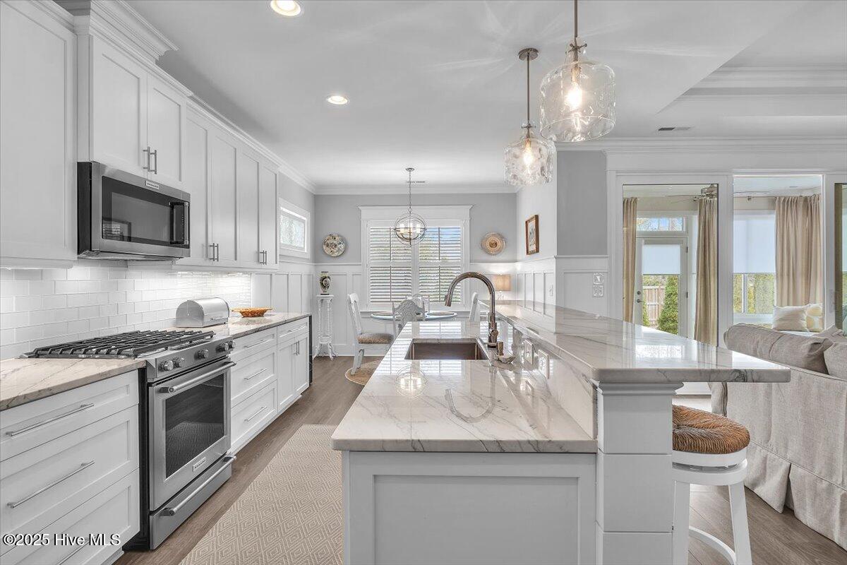 190 Gentle Breeze Court
