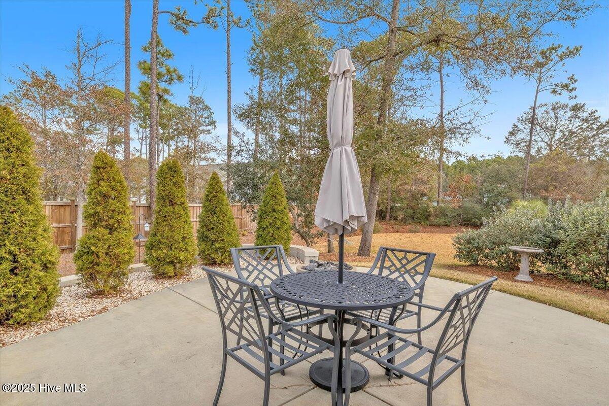 190 Gentle Breeze Court