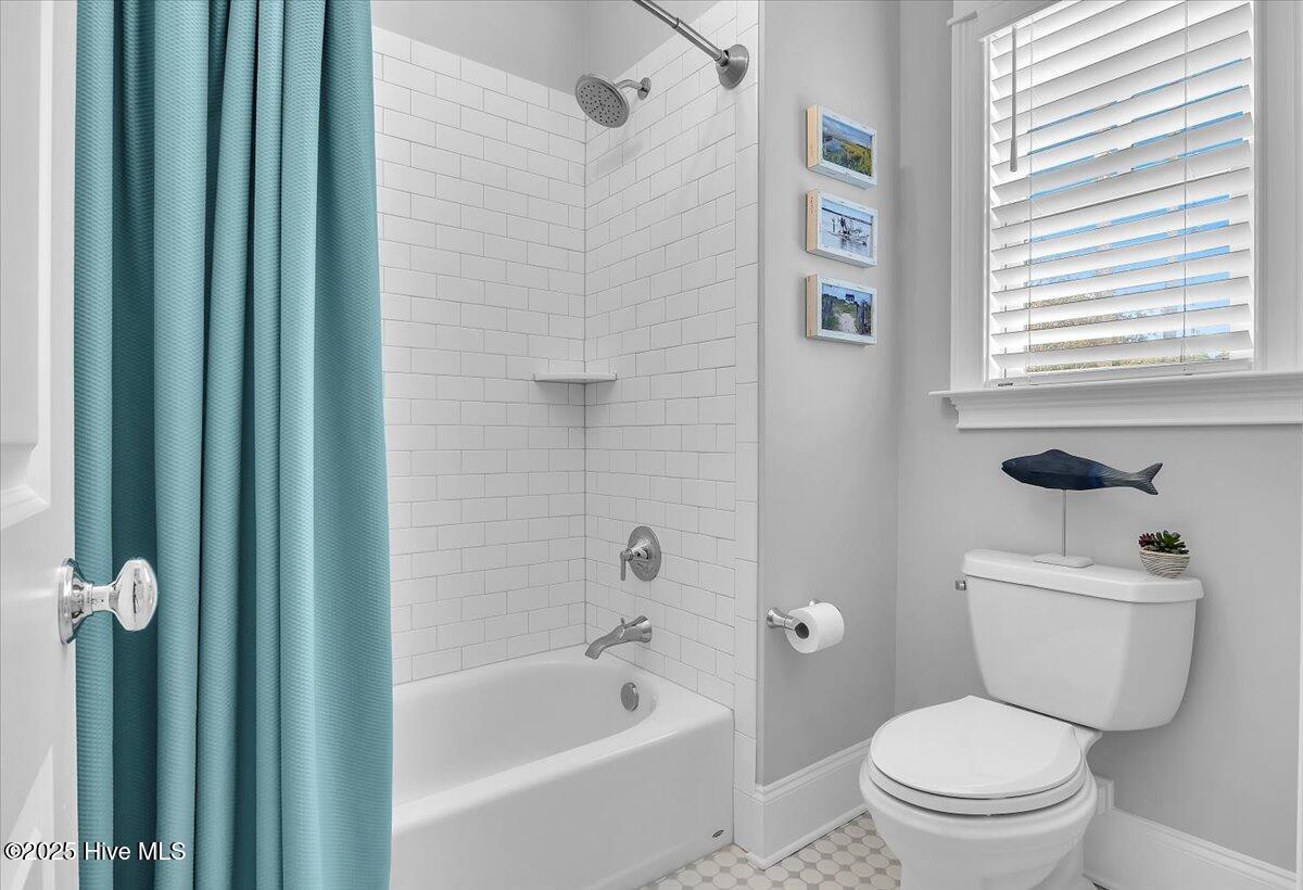 190 Gentle Breeze Court