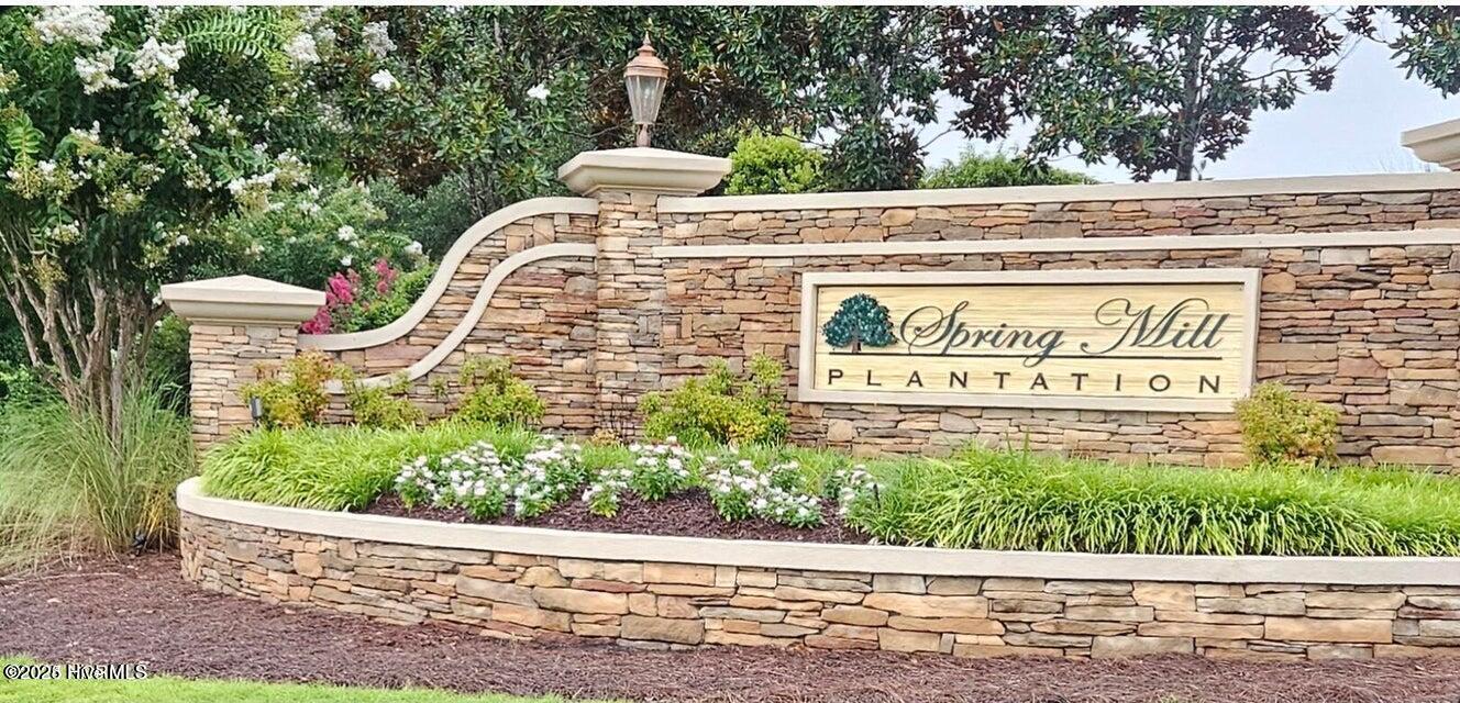 2081 Castlebridge Court NW