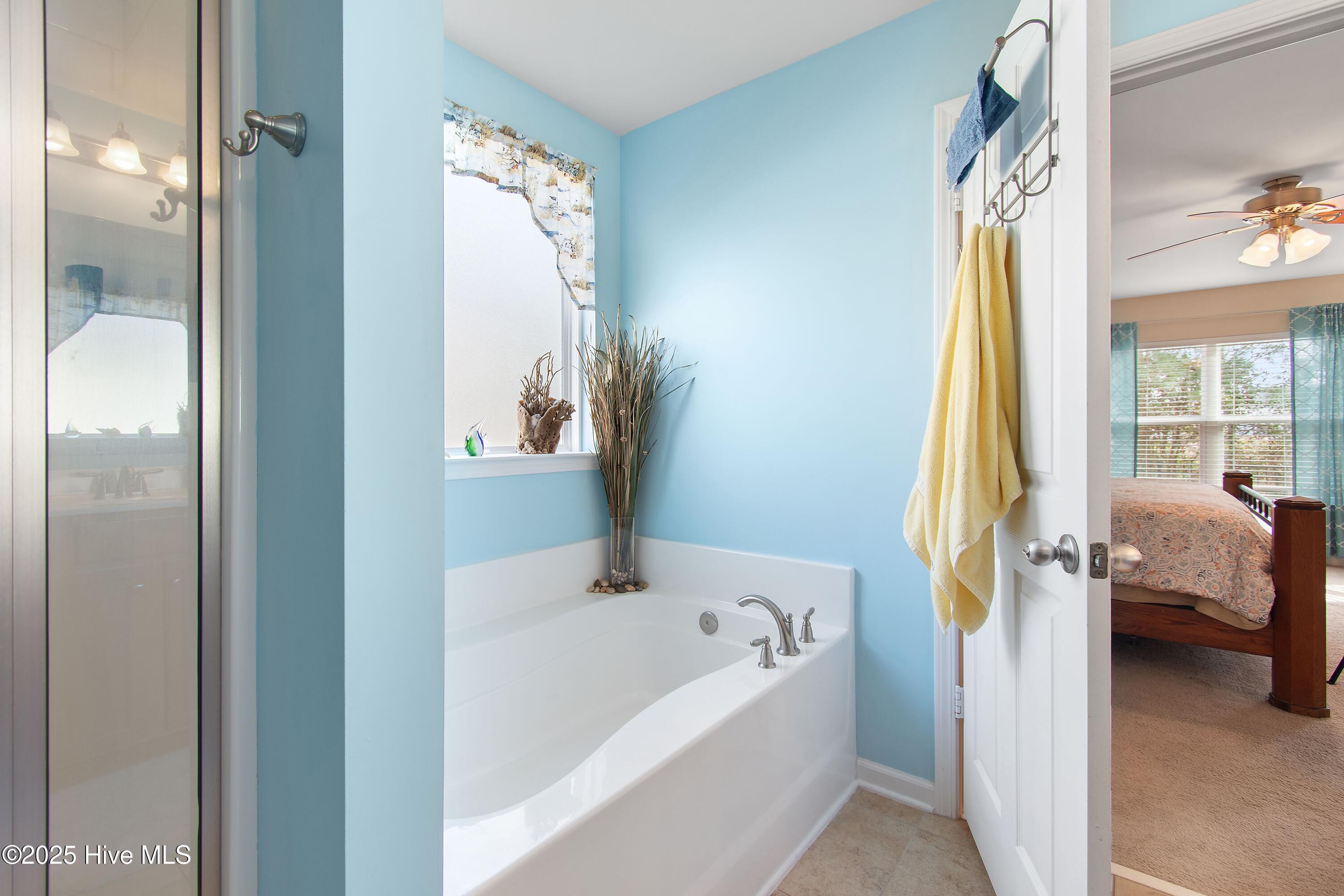 2081 Castlebridge Court NW