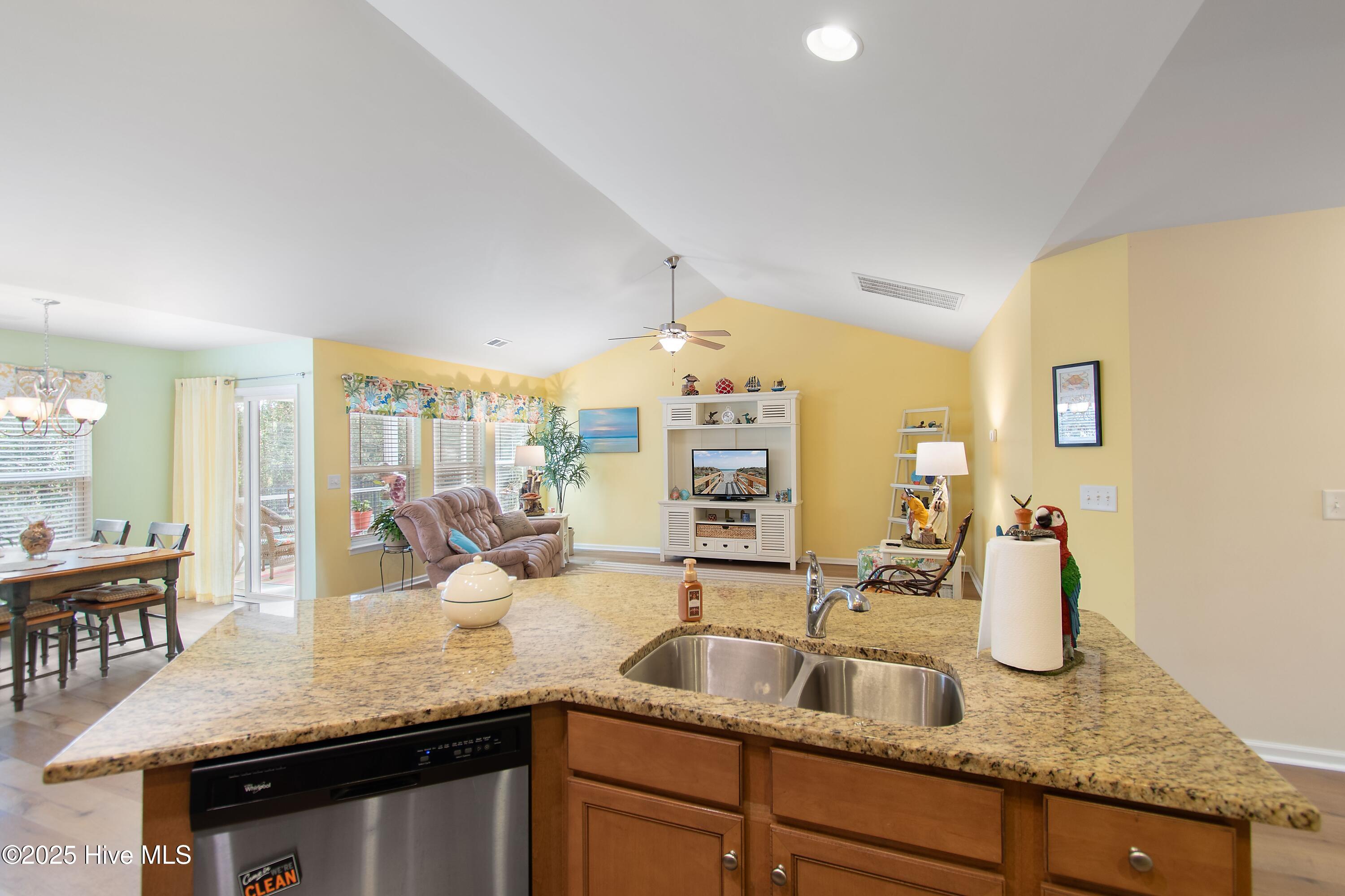 2081 Castlebridge Court NW