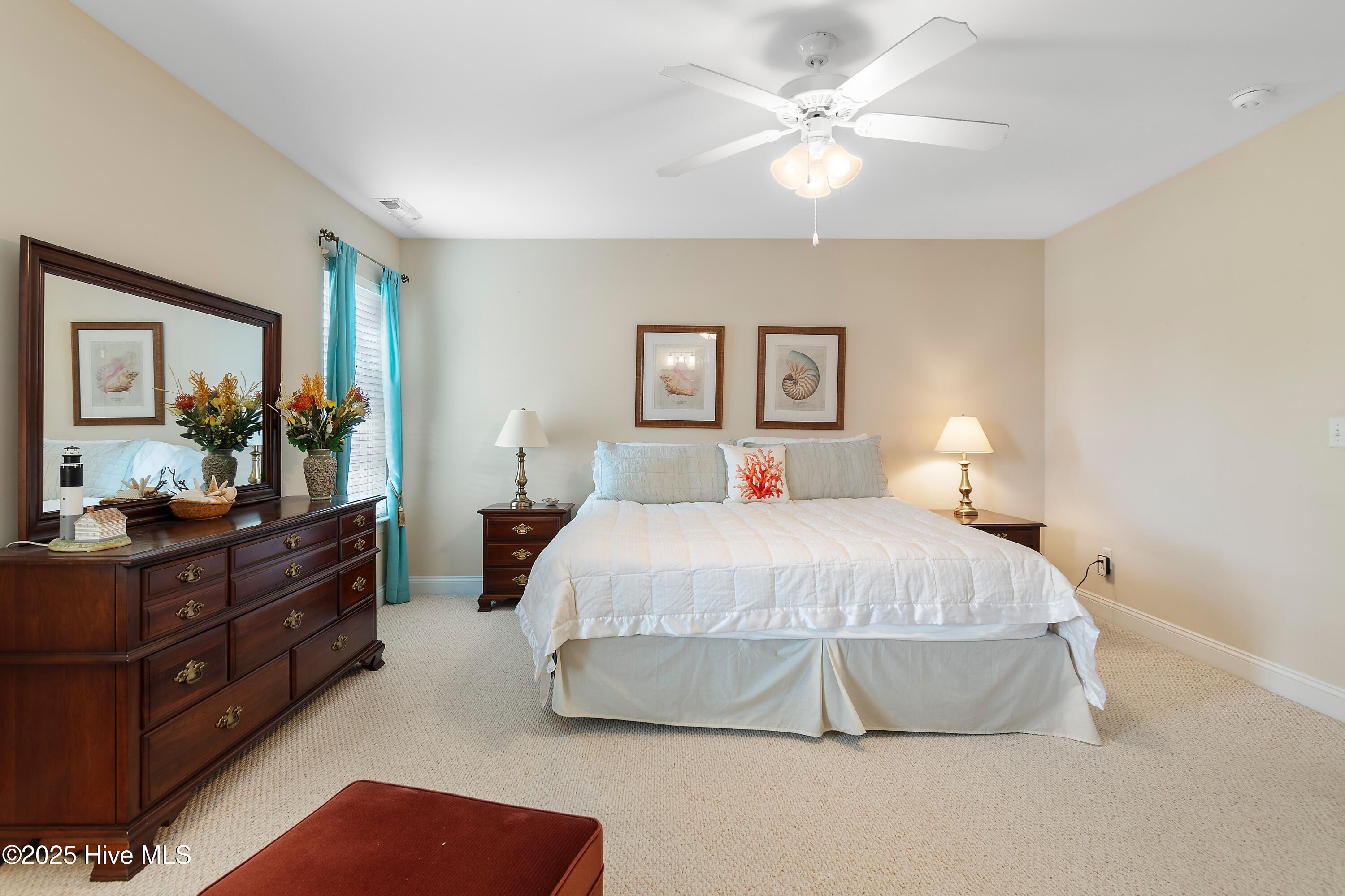 5025 Glen Cove Drive SE