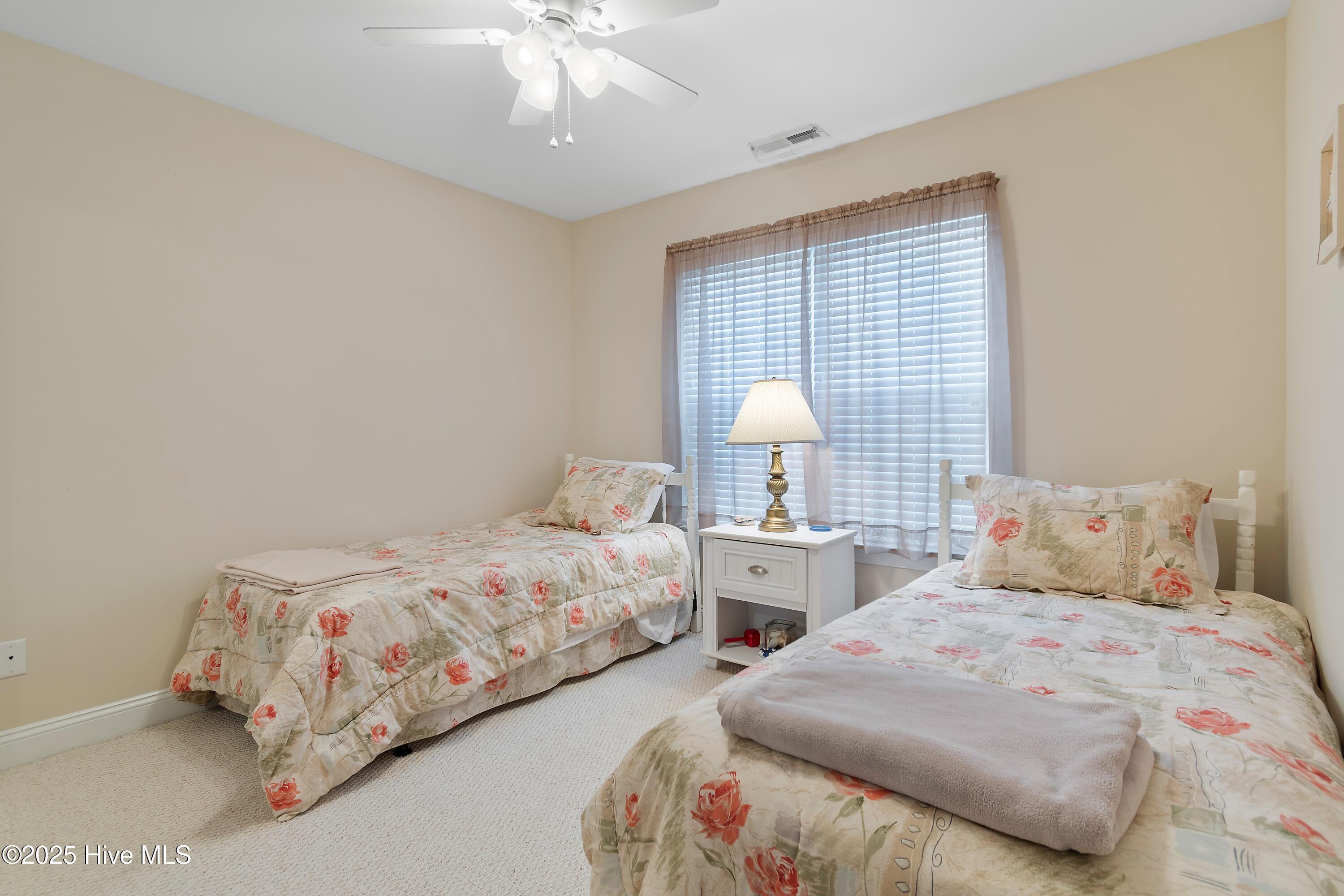 5025 Glen Cove Drive SE