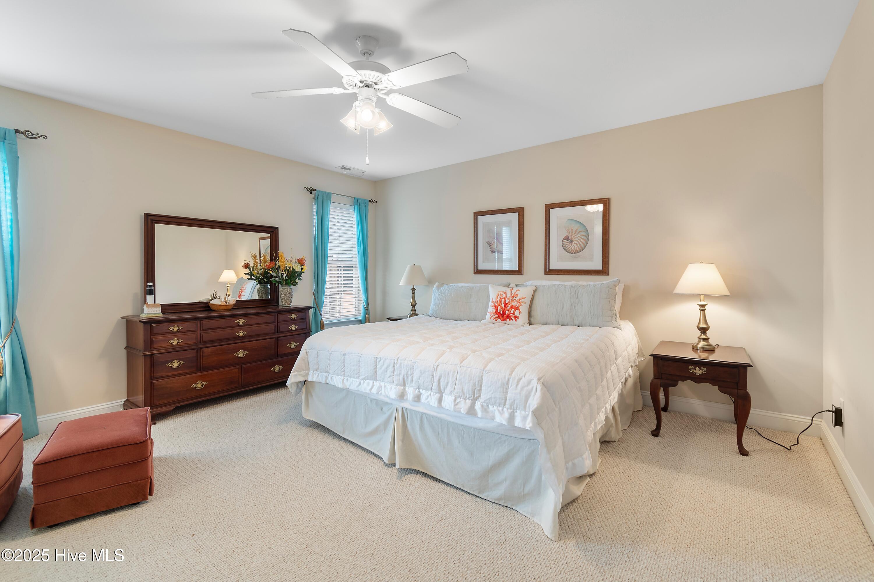 5025 Glen Cove Drive SE