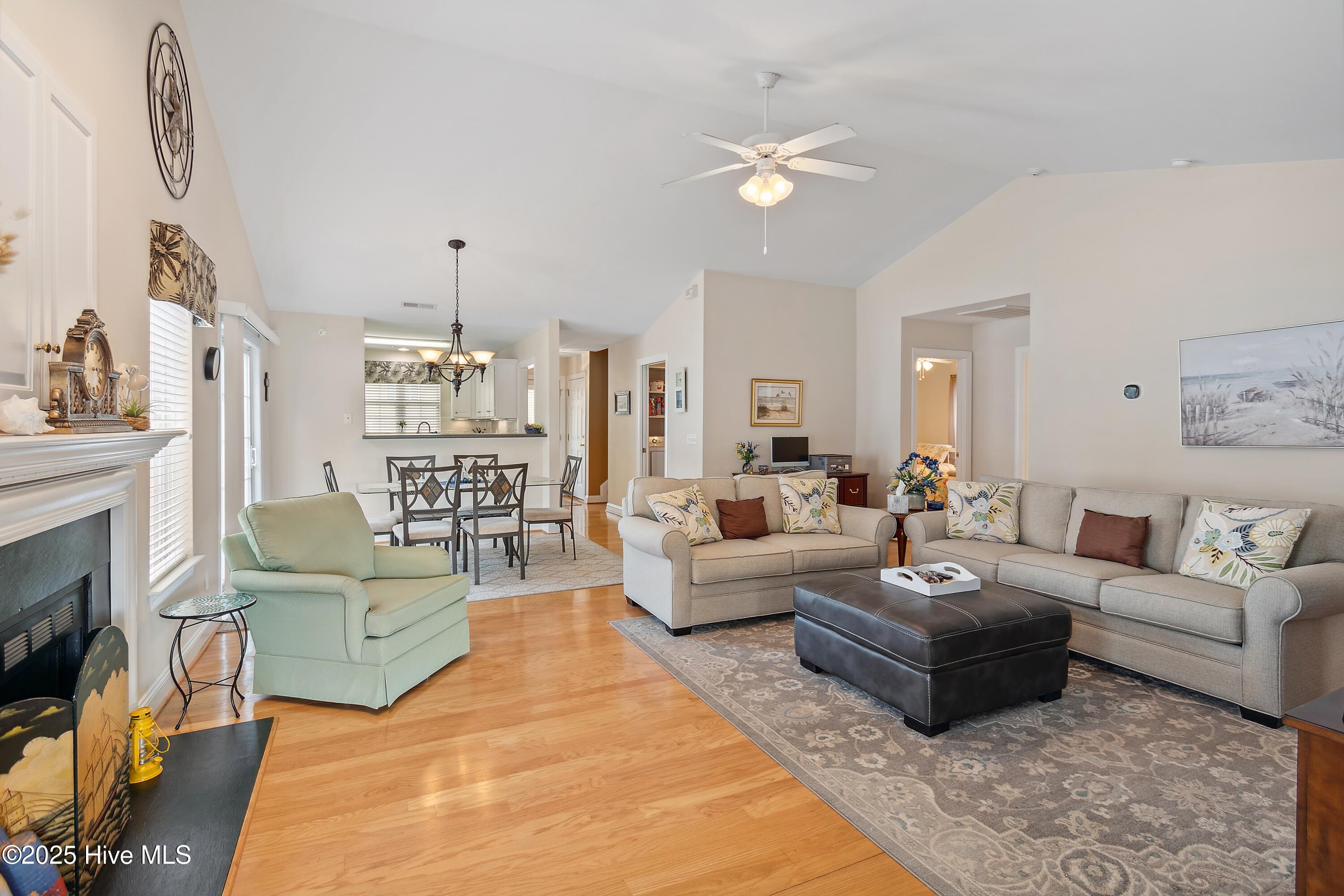 5025 Glen Cove Drive SE