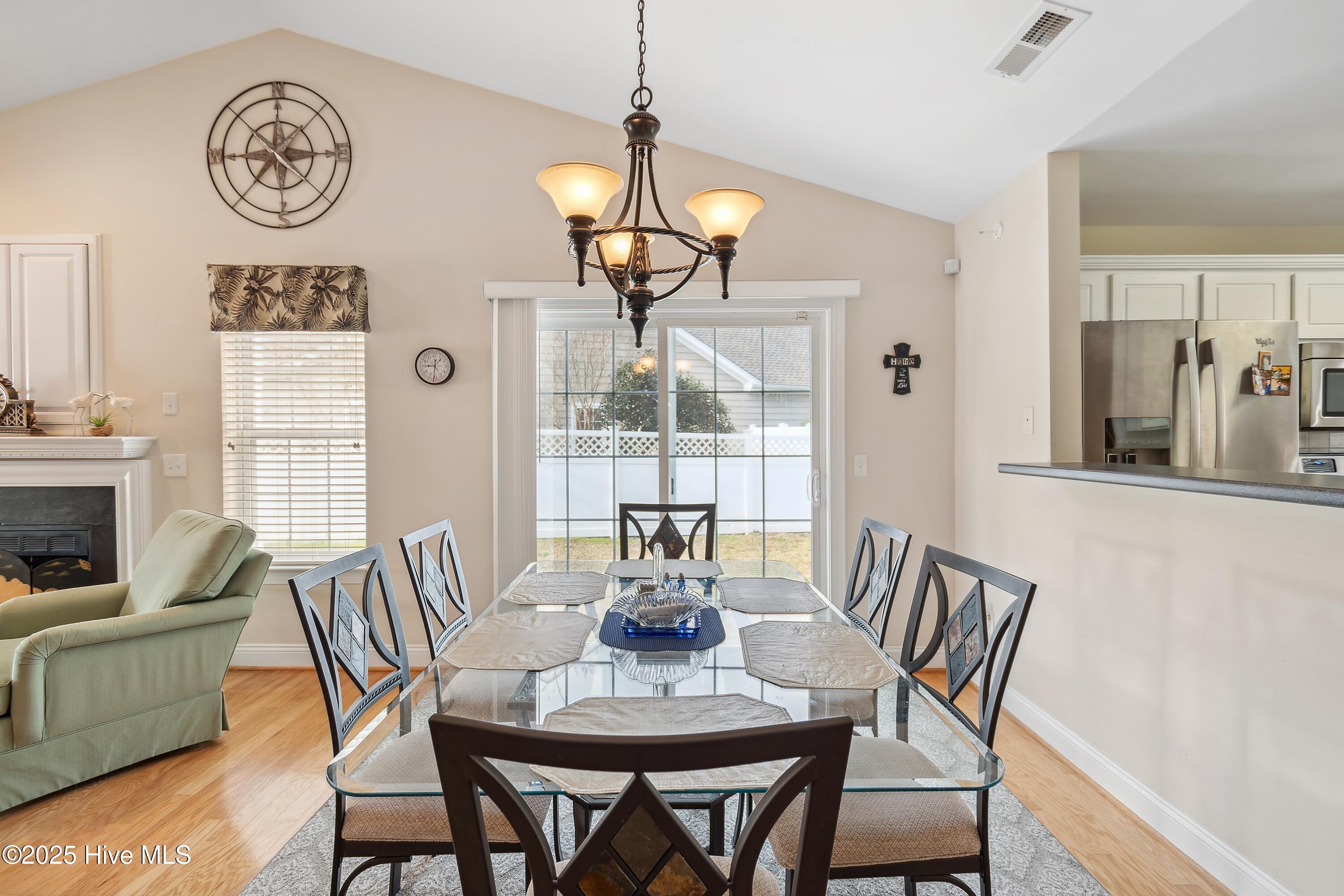 5025 Glen Cove Drive SE