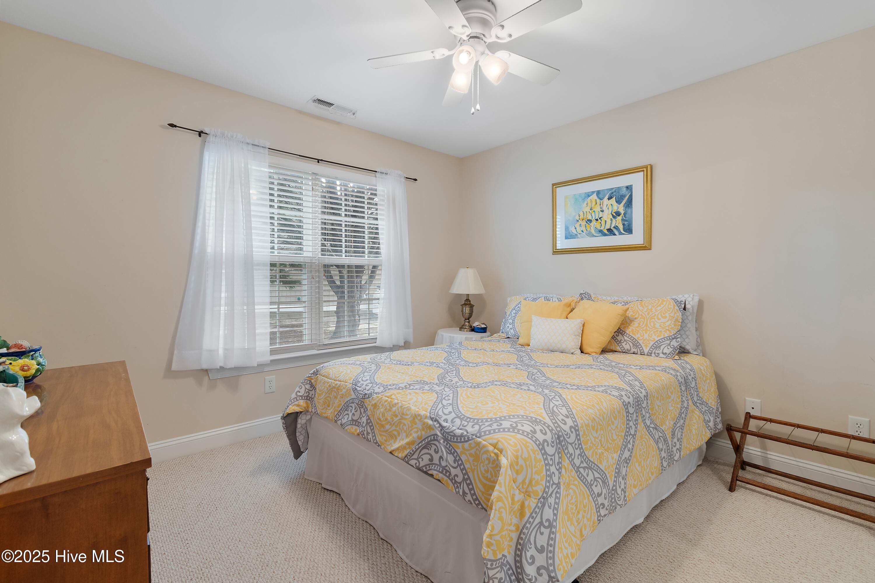 5025 Glen Cove Drive SE