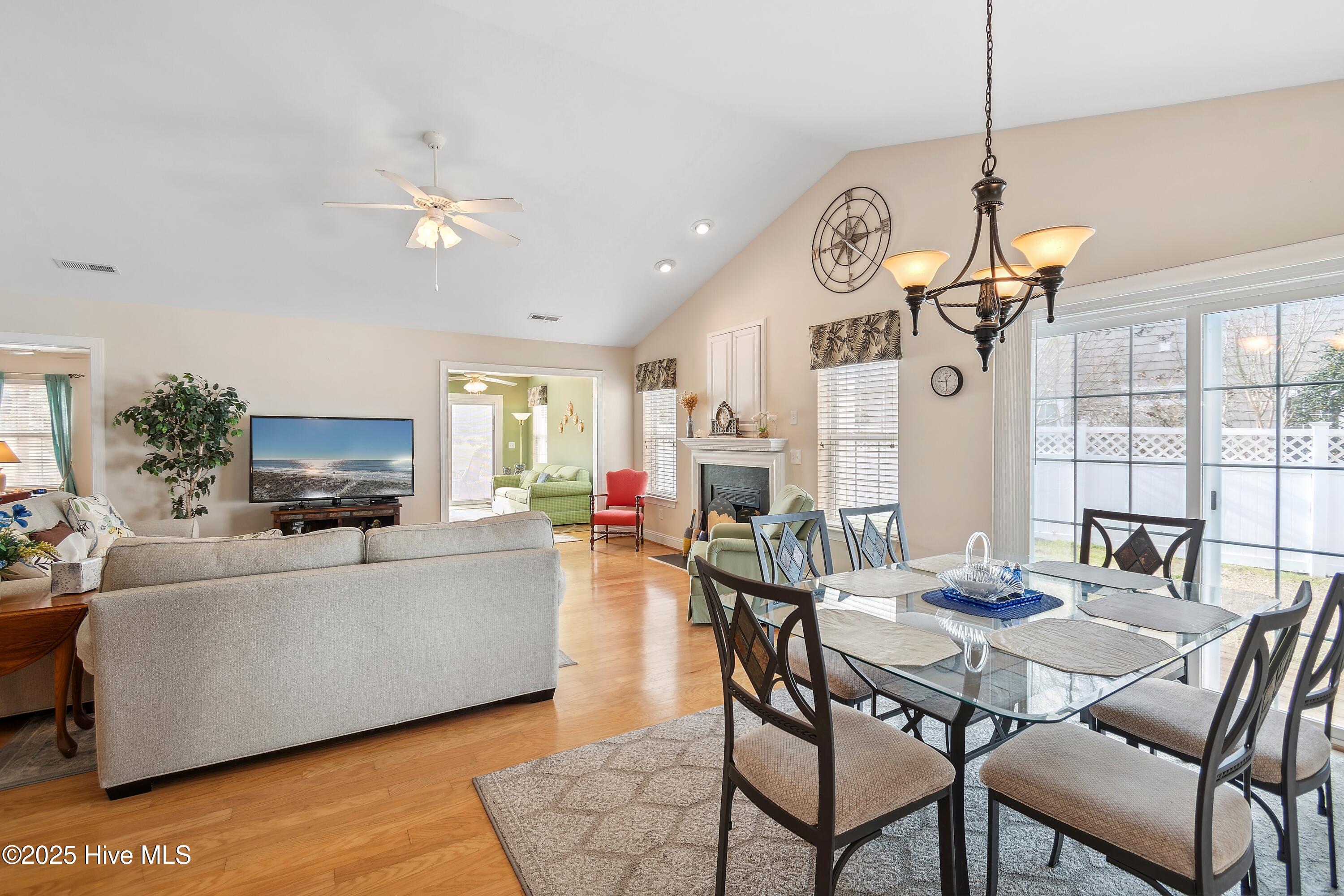 5025 Glen Cove Drive SE