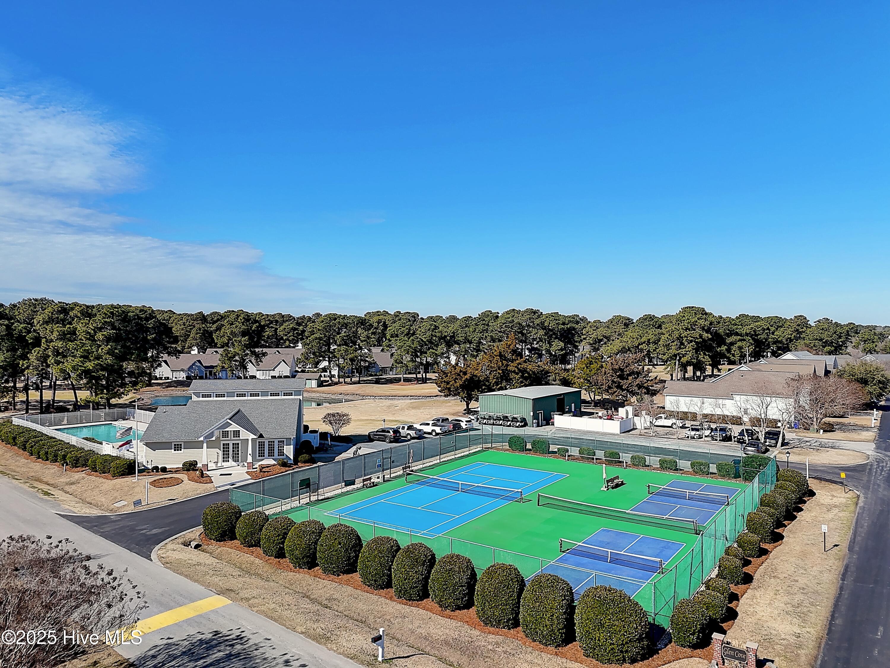 5025 Glen Cove Drive SE