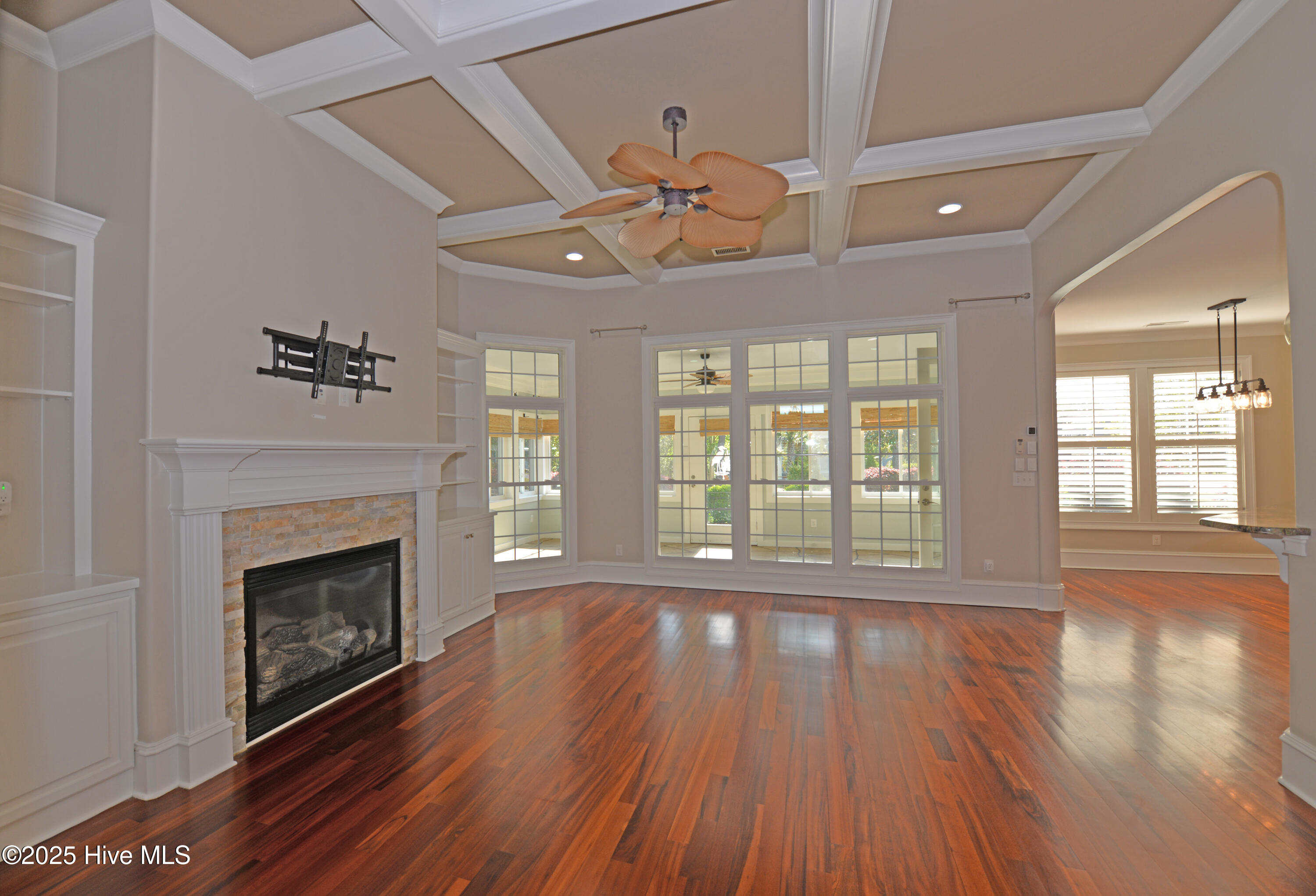 4398 Ascot Circle SE