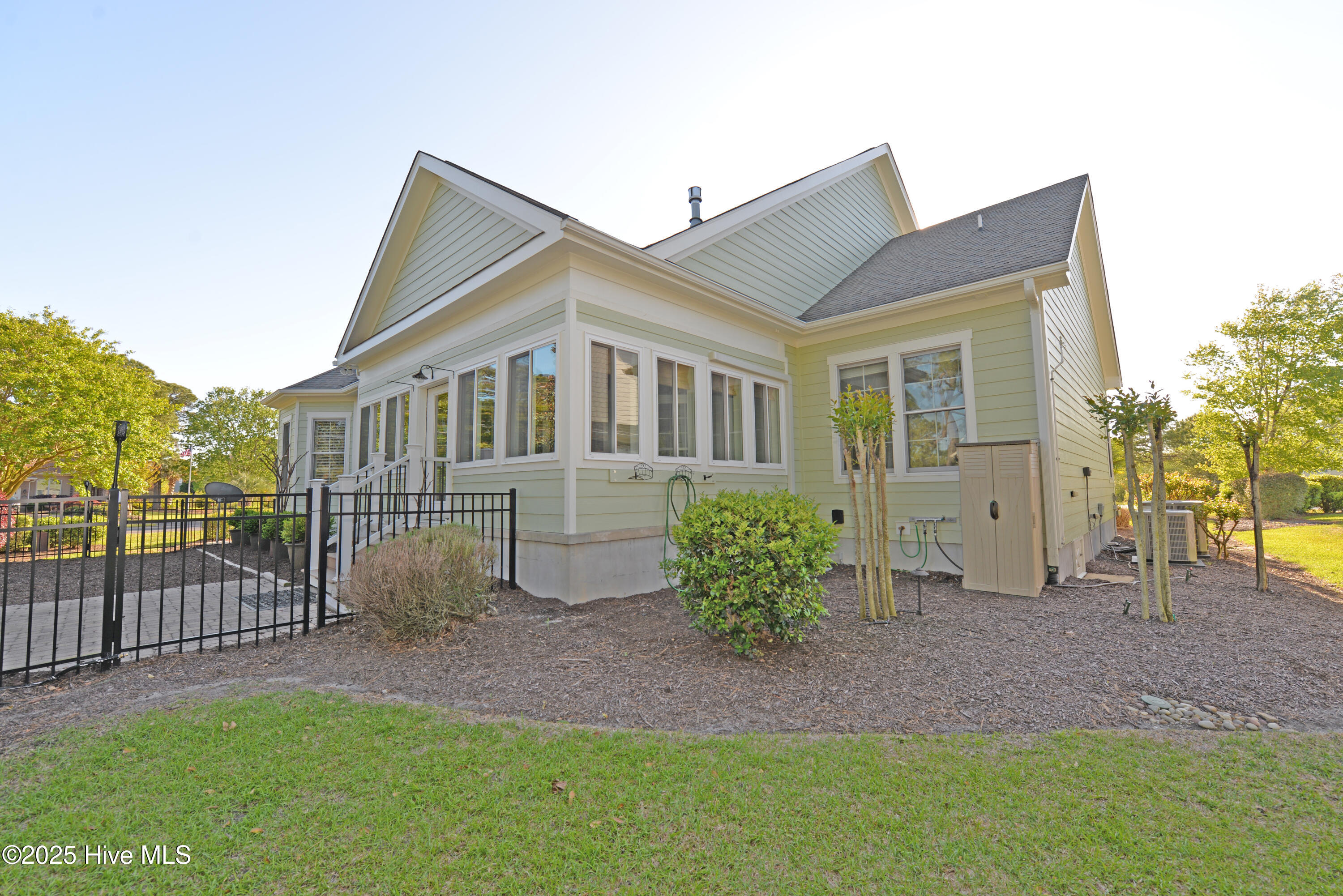 4398 Ascot Circle SE