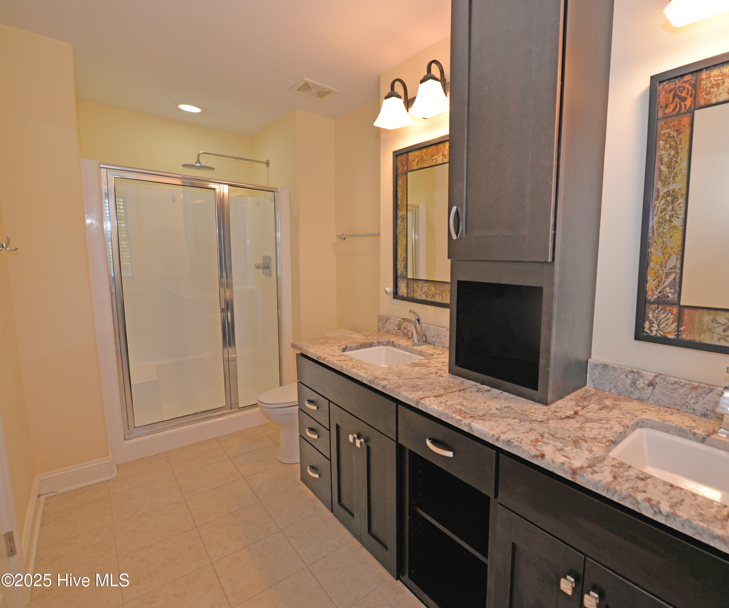 4398 Ascot Circle SE