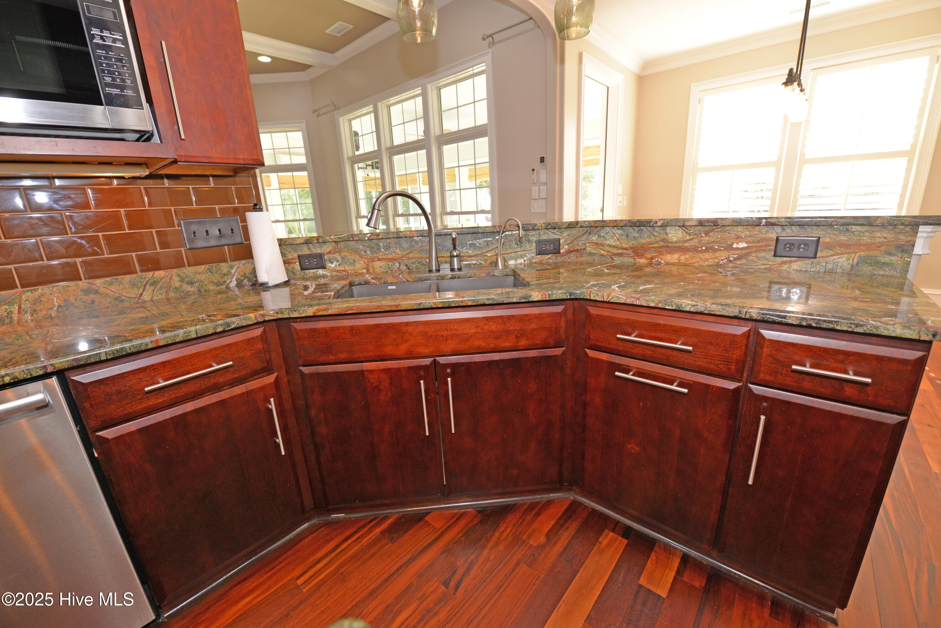 4398 Ascot Circle SE