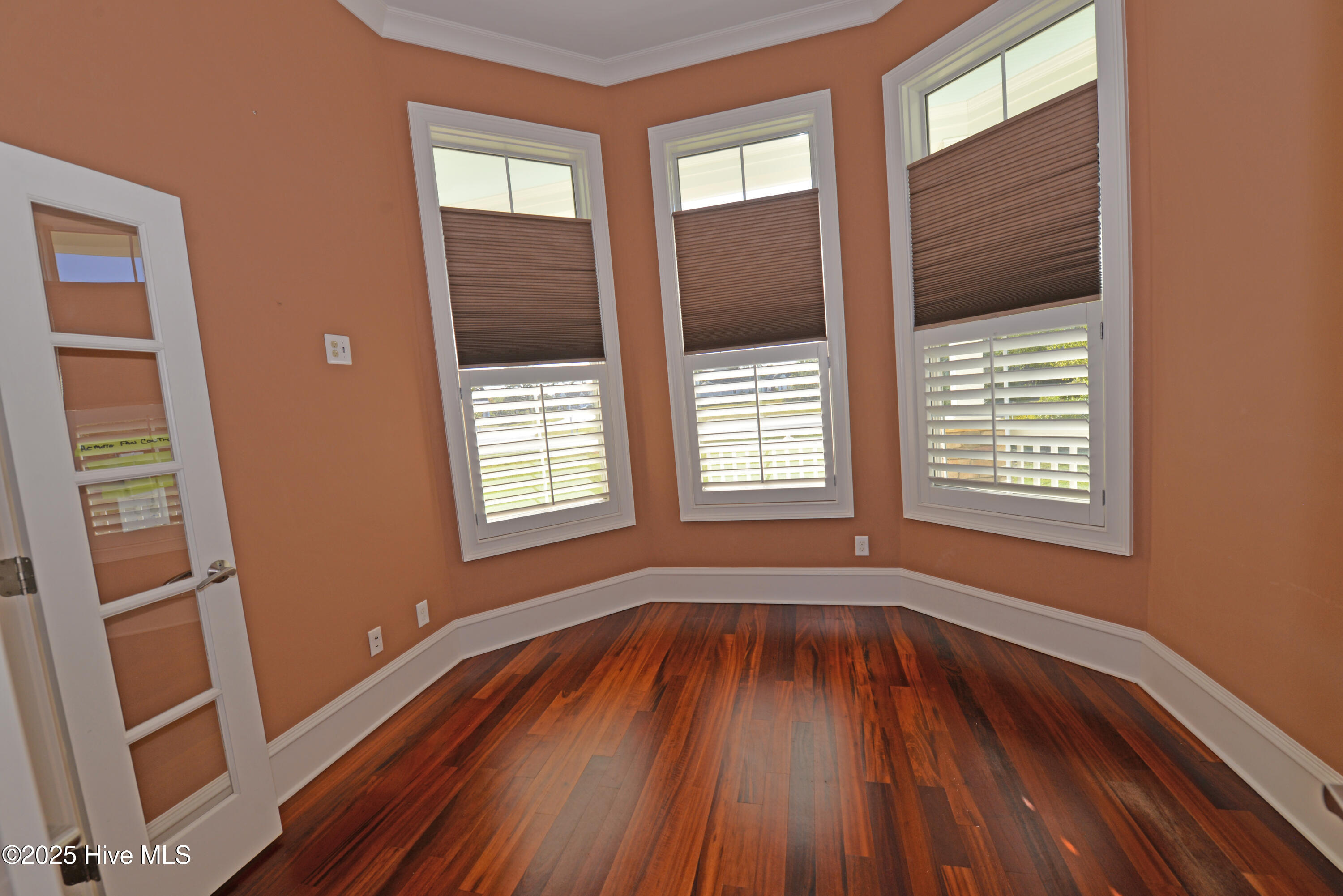 4398 Ascot Circle SE